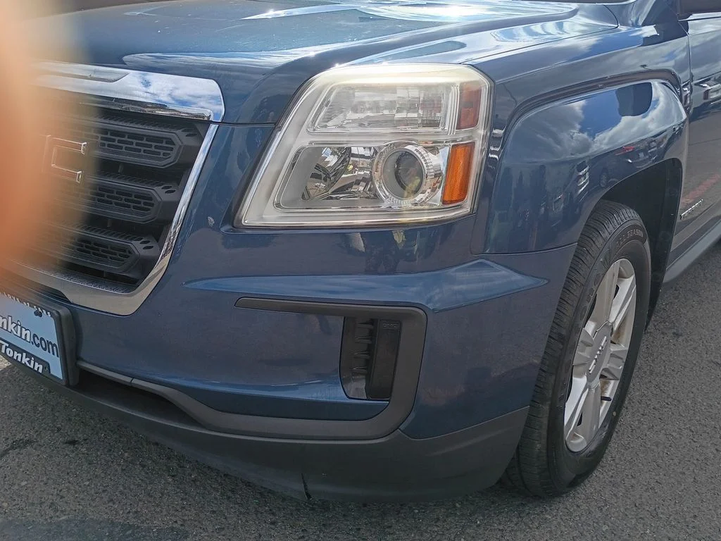 Used 2016 Blue GMC SLE-1 image 11