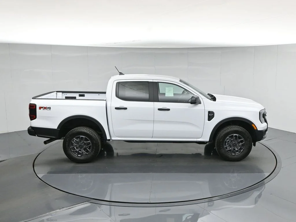New 2026 Oxford White Ford XLT image 36
