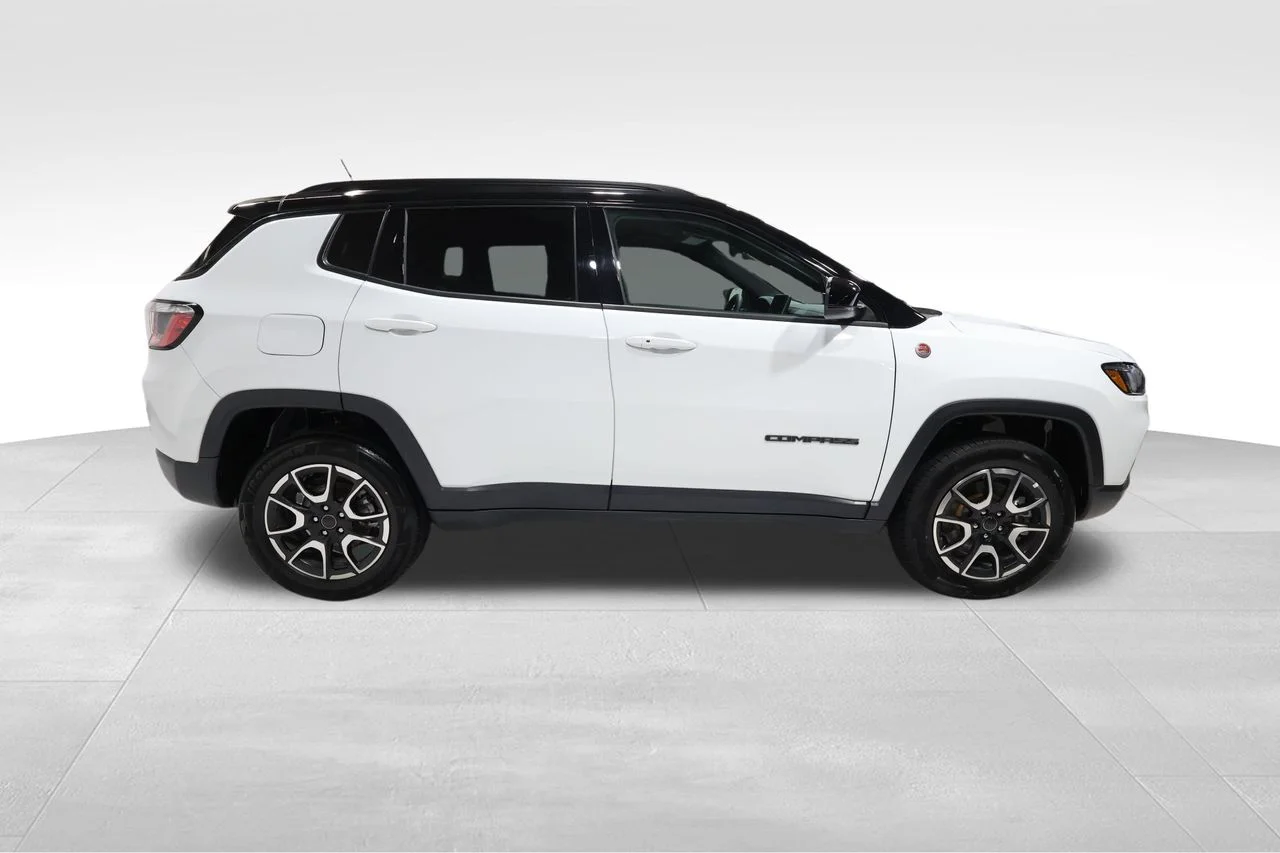 2025 Jeep Compass Trailhawk - Photo 5