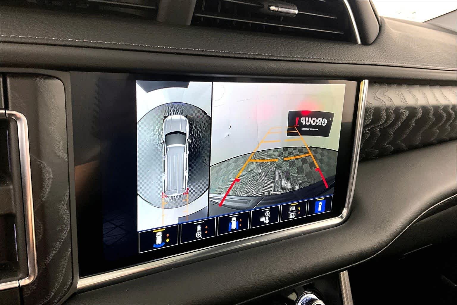 2024 GMC Yukon XL Denali - Photo 25