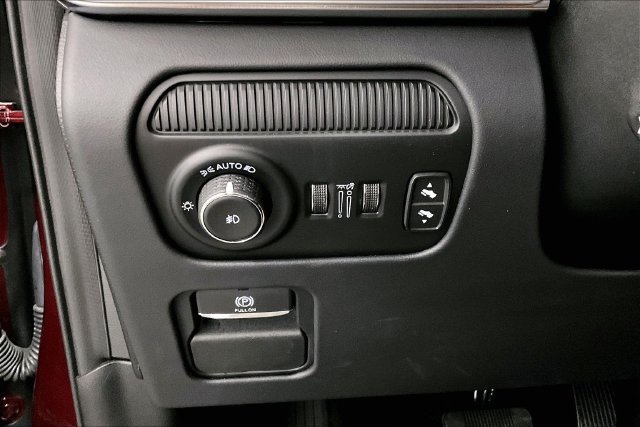 Used 2025 Velvet Red Pearlcoat Jeep Series III image 38
