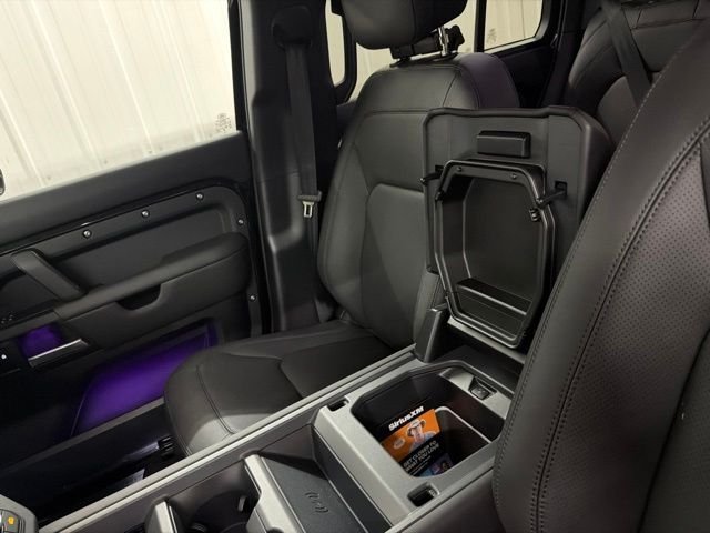 New 2026 Santorini Black Land Rover S image 33