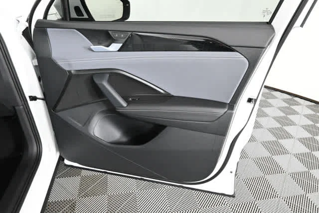 New 2026 Pure White Volkswagen SE image 15