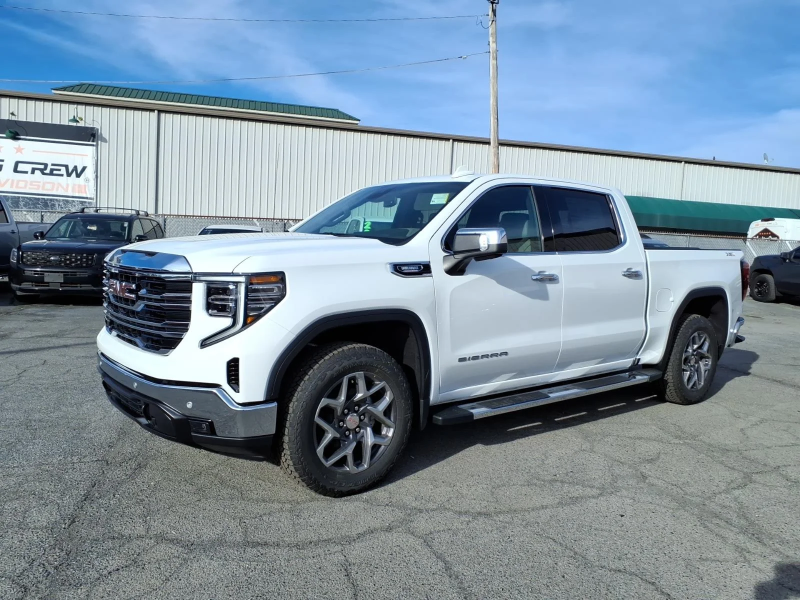2026 GMC Sierra 4WD Crew Cab Short Box SLT's photo