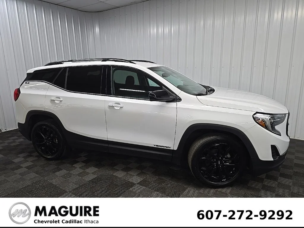 Used 2021 White GMC SLE image 1