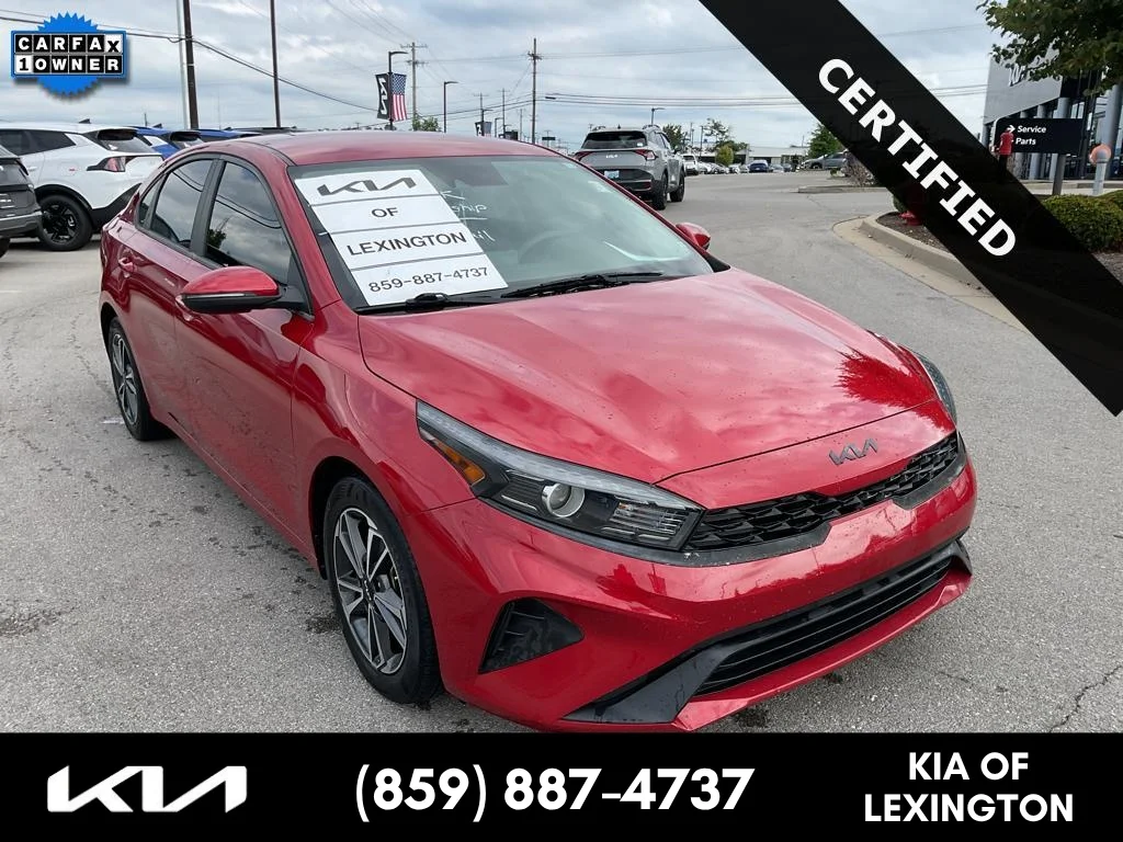 Used 2022 Currant Red Kia LXS image 1
