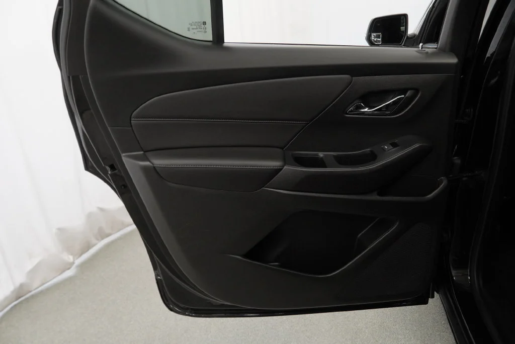 Certified Used 2022 MOSAIC BLACK METALLIC Chevrolet LT Cloth image 42