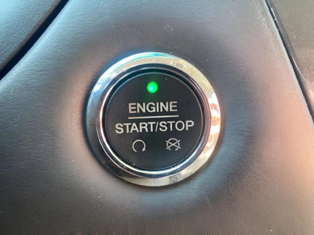 Used 2017 White Ford Platinum image 25