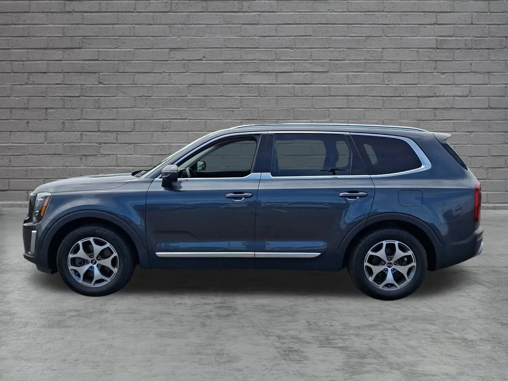 Used 2020 Gray Kia EX image 7