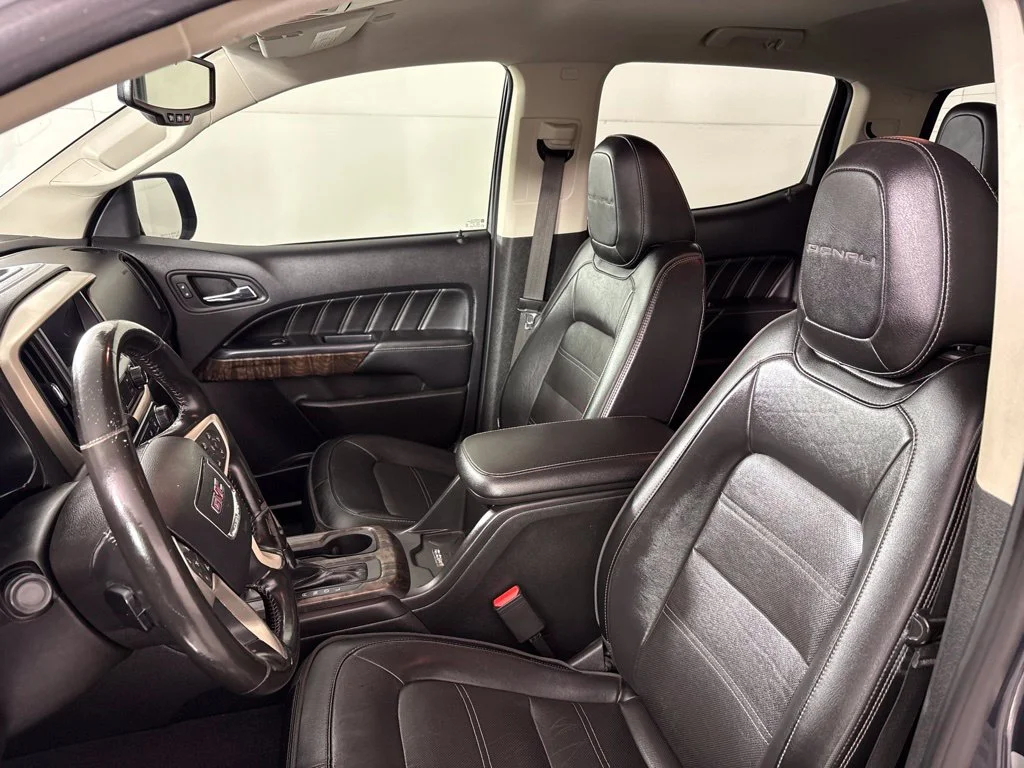 Used 2021 Green GMC Denali image 30