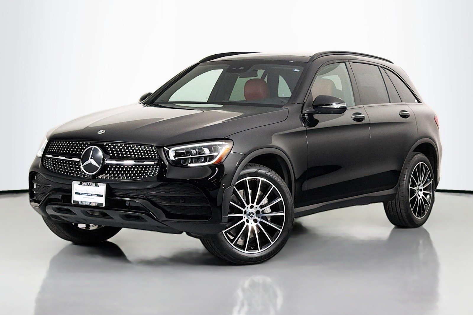 Used 2022 Black Mercedes-Benz 300 image 1