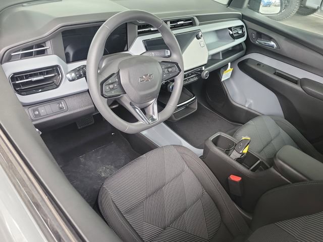 2027 Chevrolet Bolt LT - Photo 6