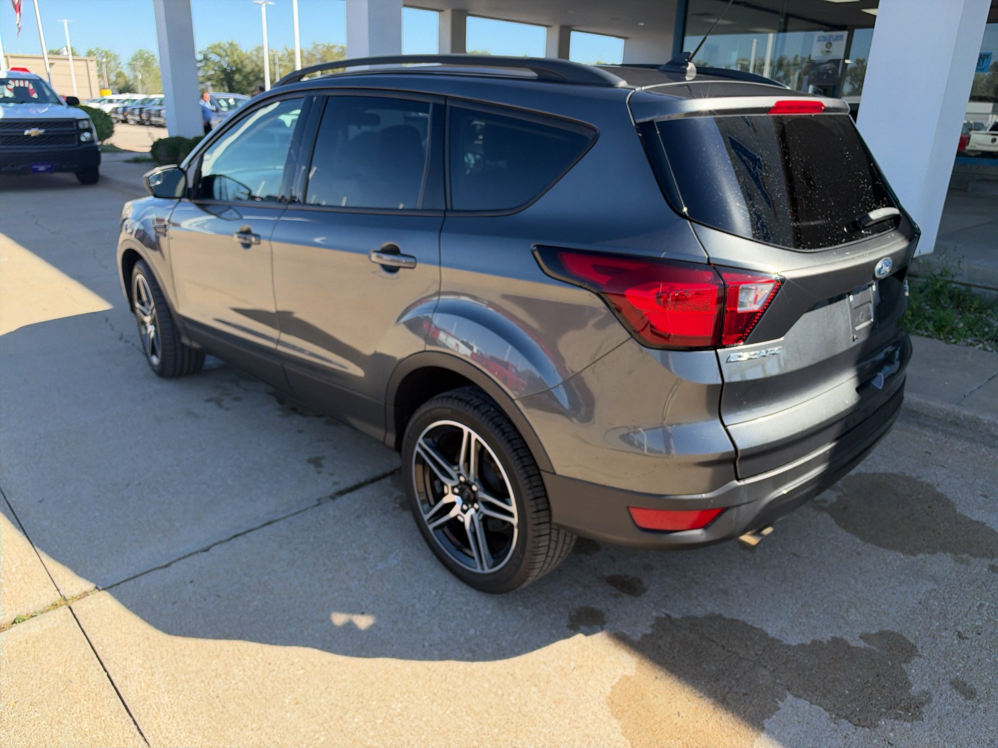 Used 2019 Magnetic Metallic Ford SEL image 8