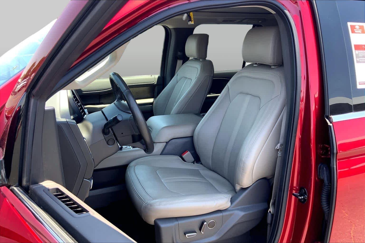 Used 2019 Ruby Red Metallic Tinted Clearcoat Ford Limited image 8