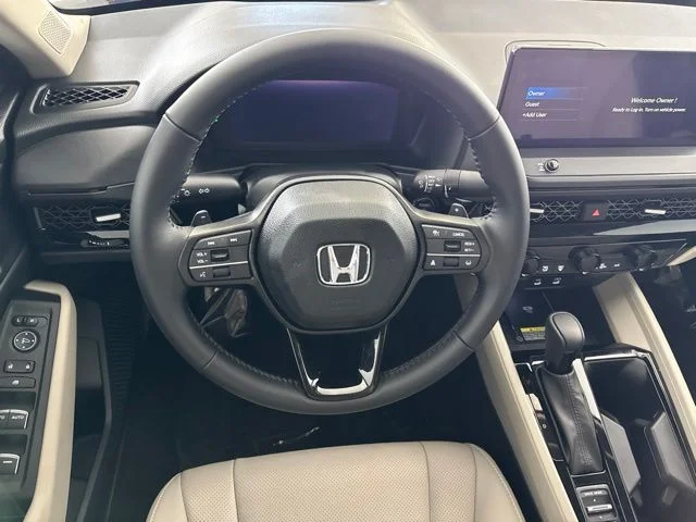 Used 2025 White Honda EX-L image 28