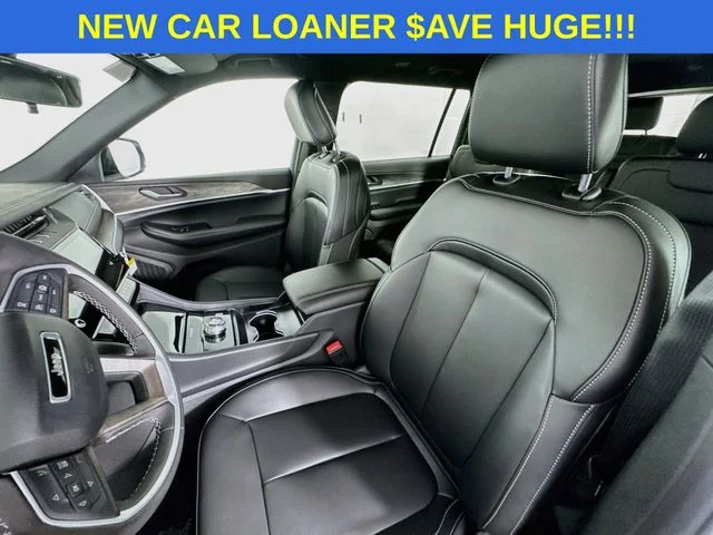New 2026 Bright White Clear-Coat Exterior Paint Jeep Limited image 20