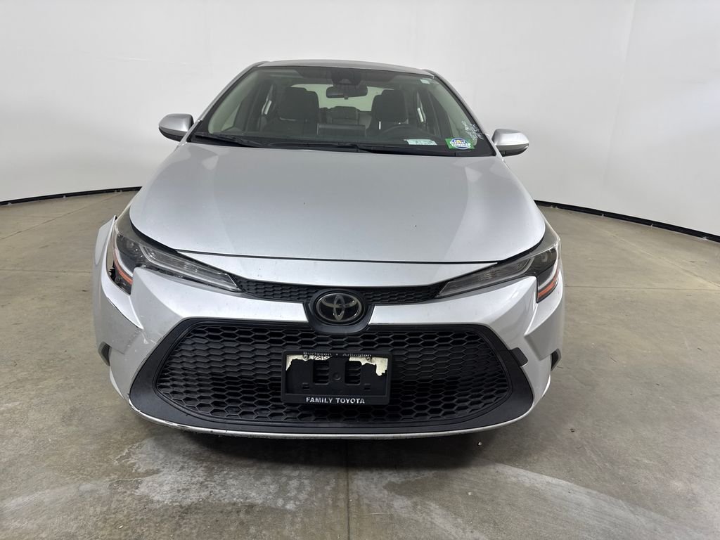 Used 2021 Silver Toyota LE image 13