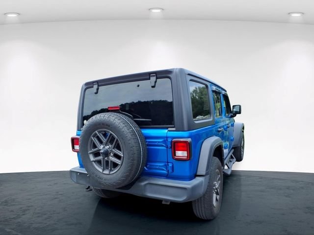 Used 2024 Blue Jeep Sport S image 13