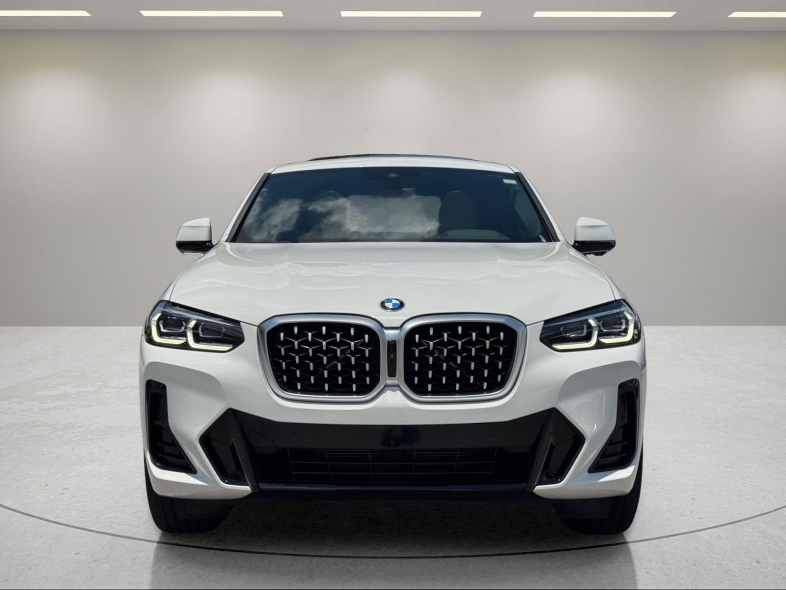 Used 2022 Alpine White BMW xDrive30i image 8