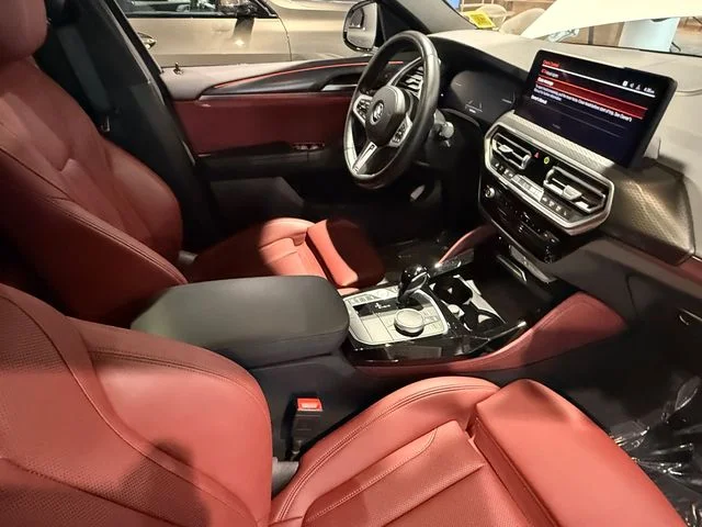 Used 2024 Alpine White BMW xDrive30i image 27