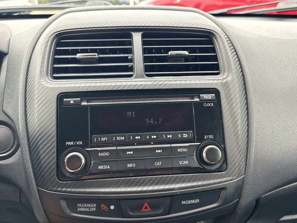 Used 2016  Mitsubishi ES image 16