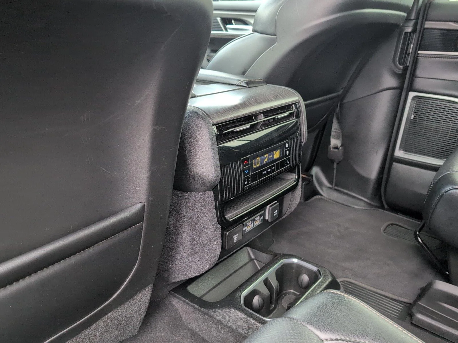 Used 2024 Velvet Red Pearlcoat Jeep Series II image 32