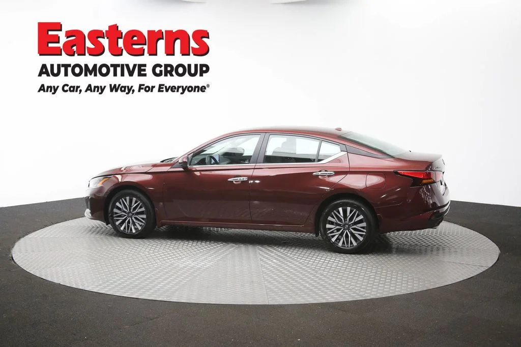 Used 2024 Red Nissan 2.5 SV image 63