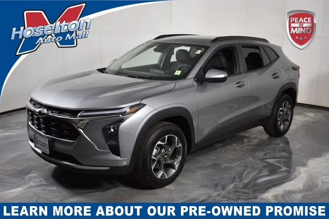 2025 Chevrolet Trax LT's photo