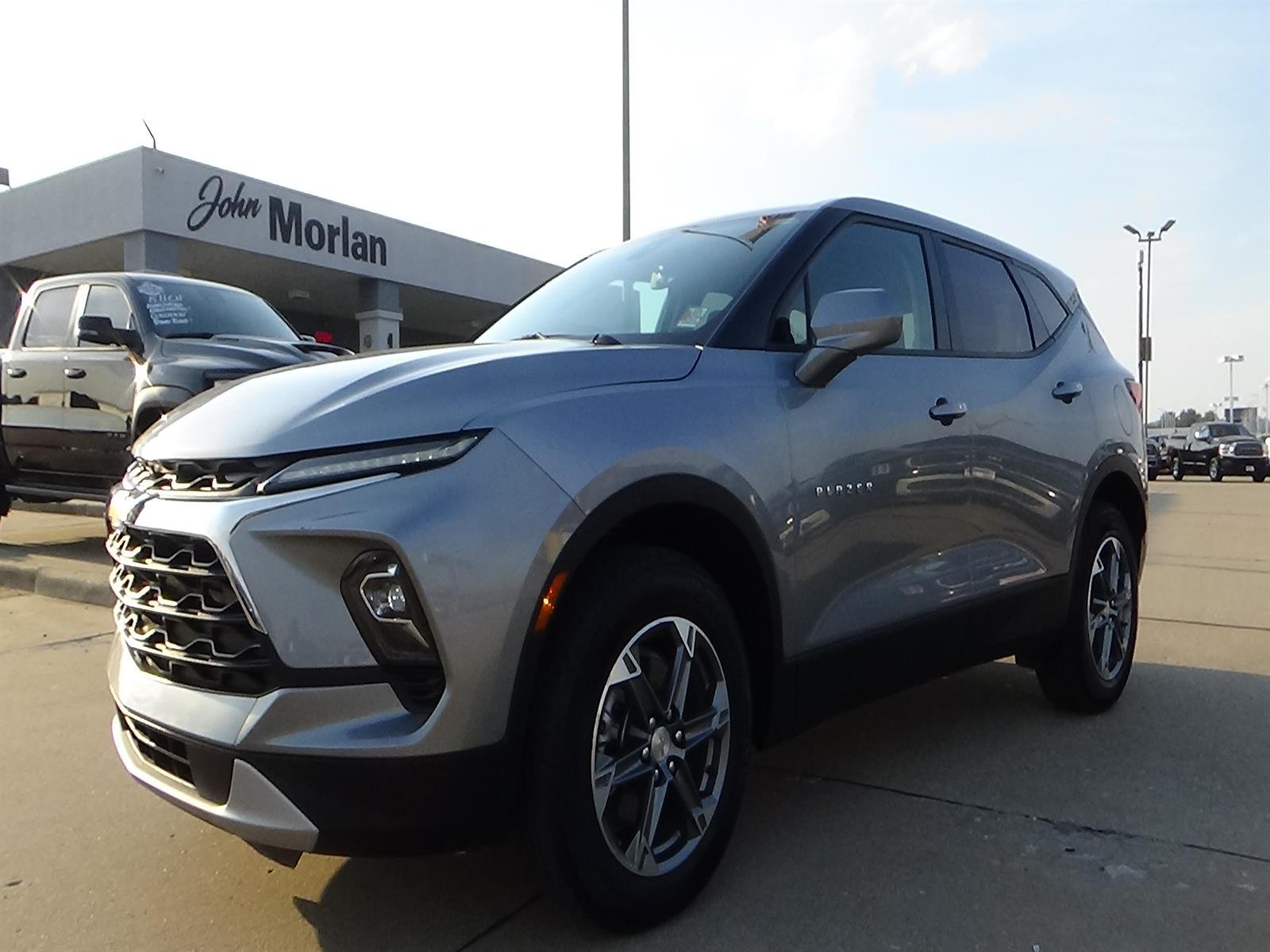 Used 2025 Sterling Gray Metallic (gxd) Chevrolet LT image 2