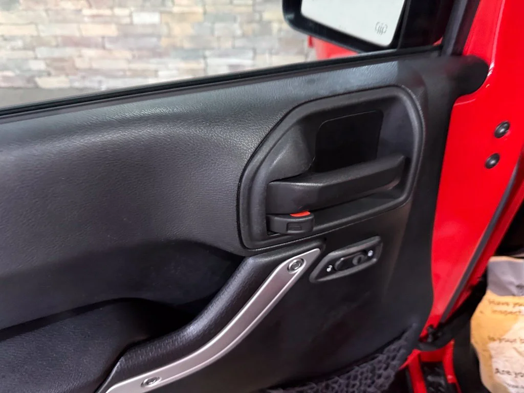 Used 2018 Firecracker Red Clearcoat Jeep Unlimited Sahara image 12