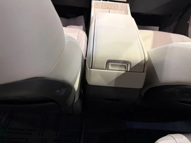 2026 Hyundai Santa Fe Limited - Photo 29