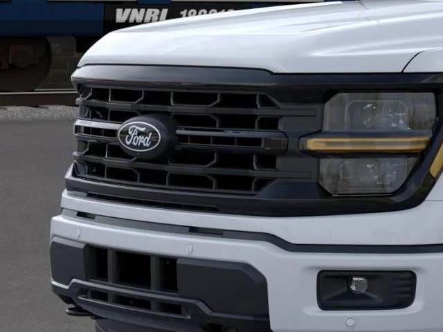 New 2026 Oxford White Ford XLT image 17