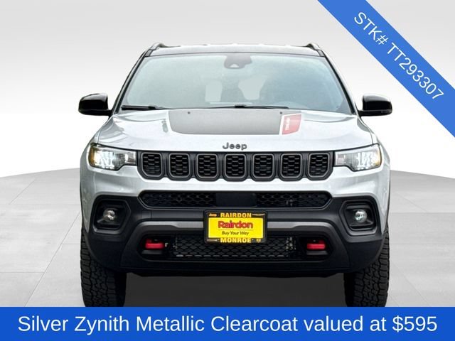 New 2026 Silver Zynith Metallic Clear-Coat Exterior Paint Jeep Trailhawk image 3