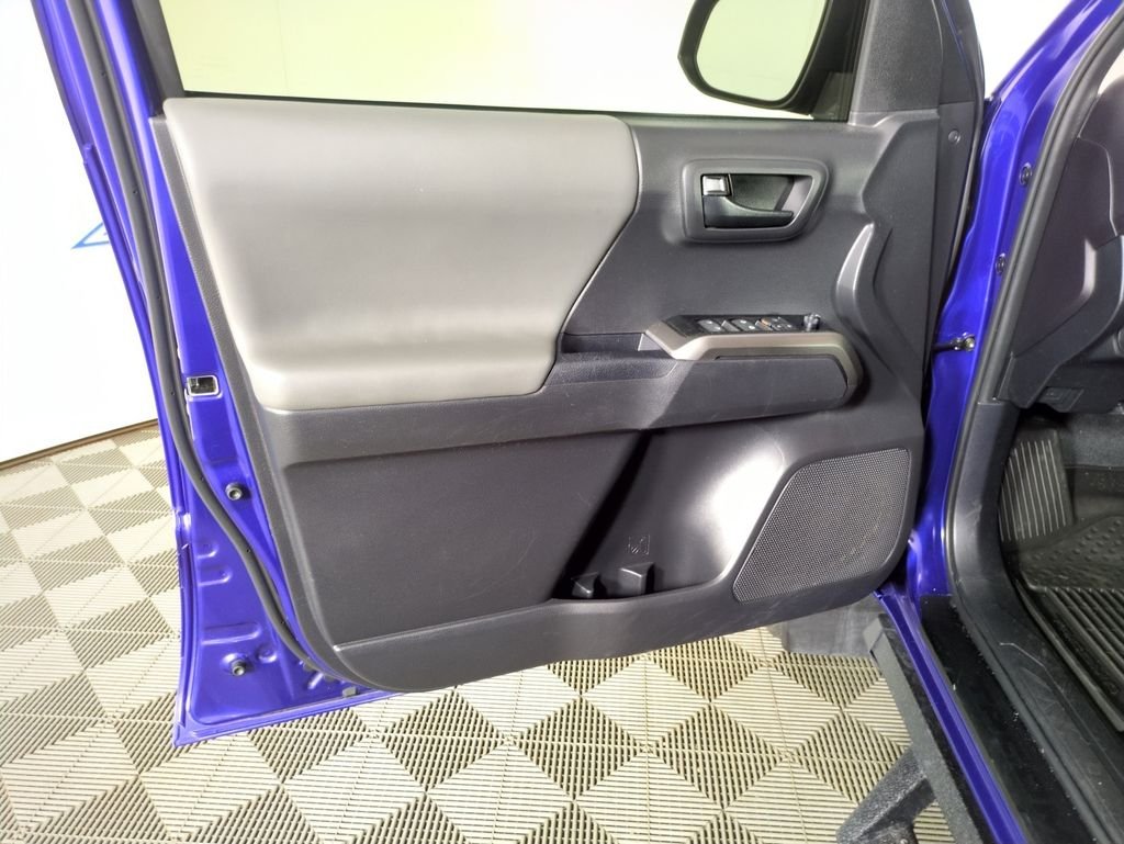 Used 2023 Blue Toyota SR5 image 10