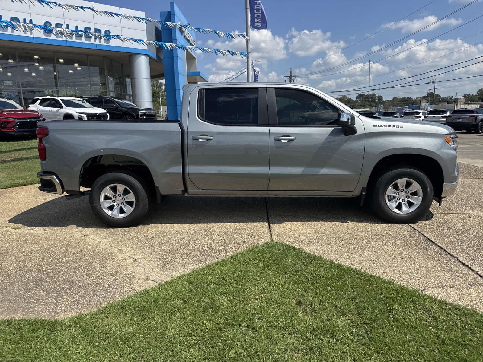 2026 Chevrolet Silverado 1500 LT - Photo 6