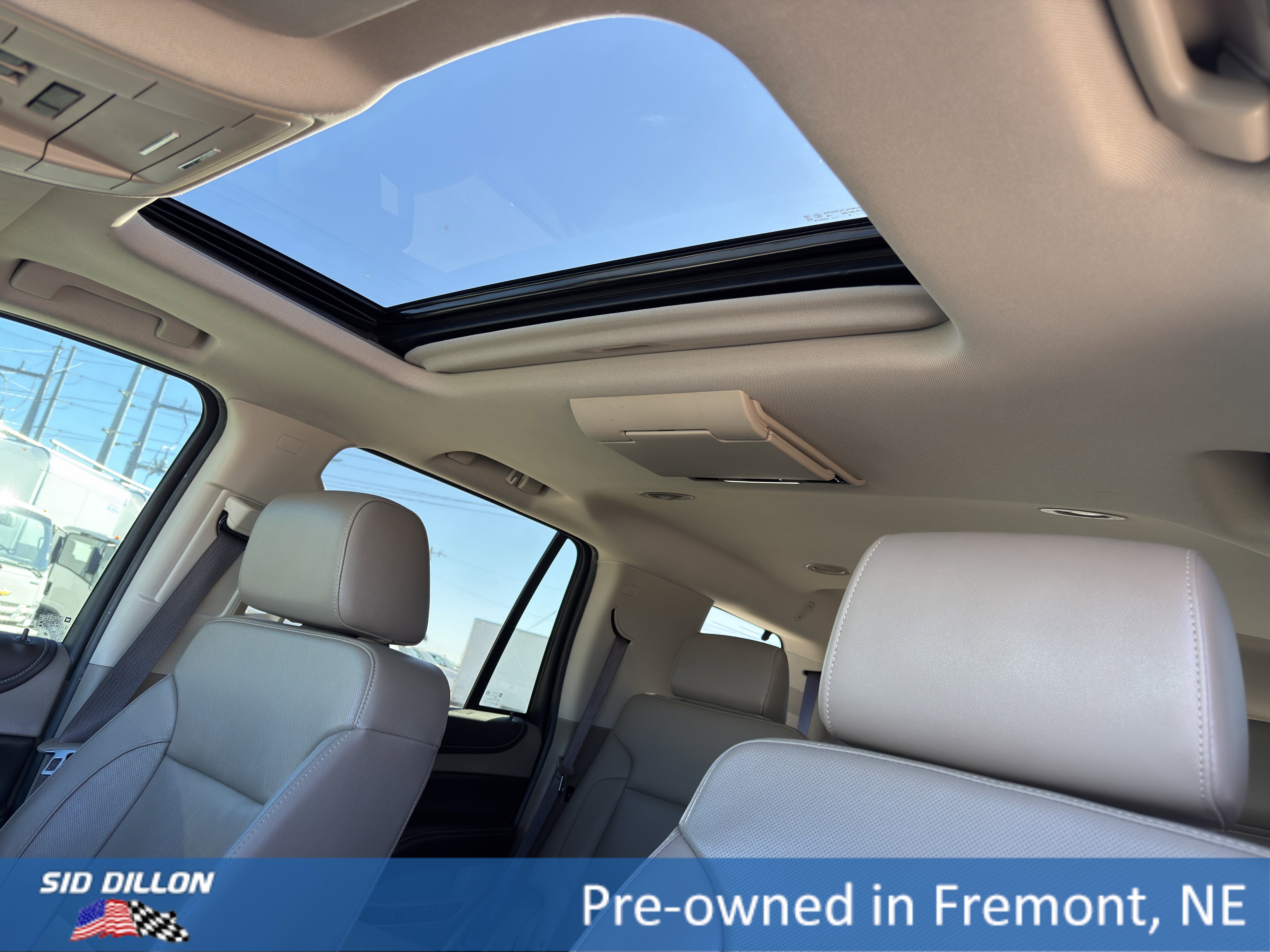 Used 2019 Pepperdust Metallic Chevrolet Premier image 19