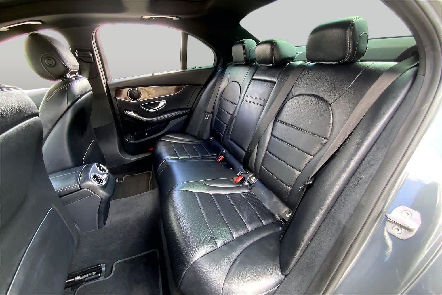 Used 2018 Selenite Grey Metallic Mercedes-Benz C 300 image 20