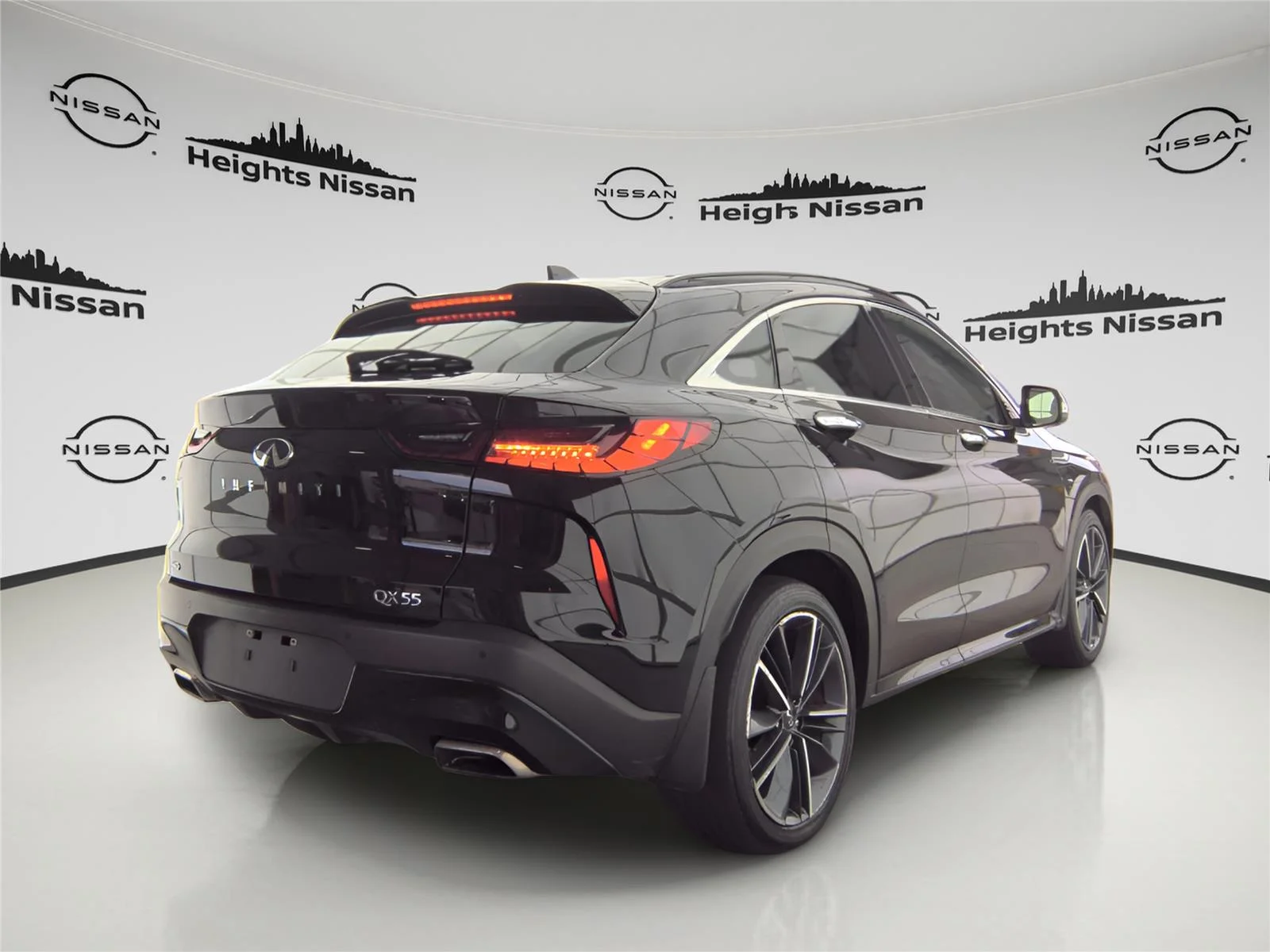 2023 INFINITI QX55 Essential - Photo 4
