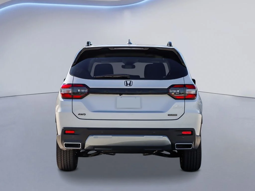 New 2026 Platinum White Pearl Honda Touring image 3