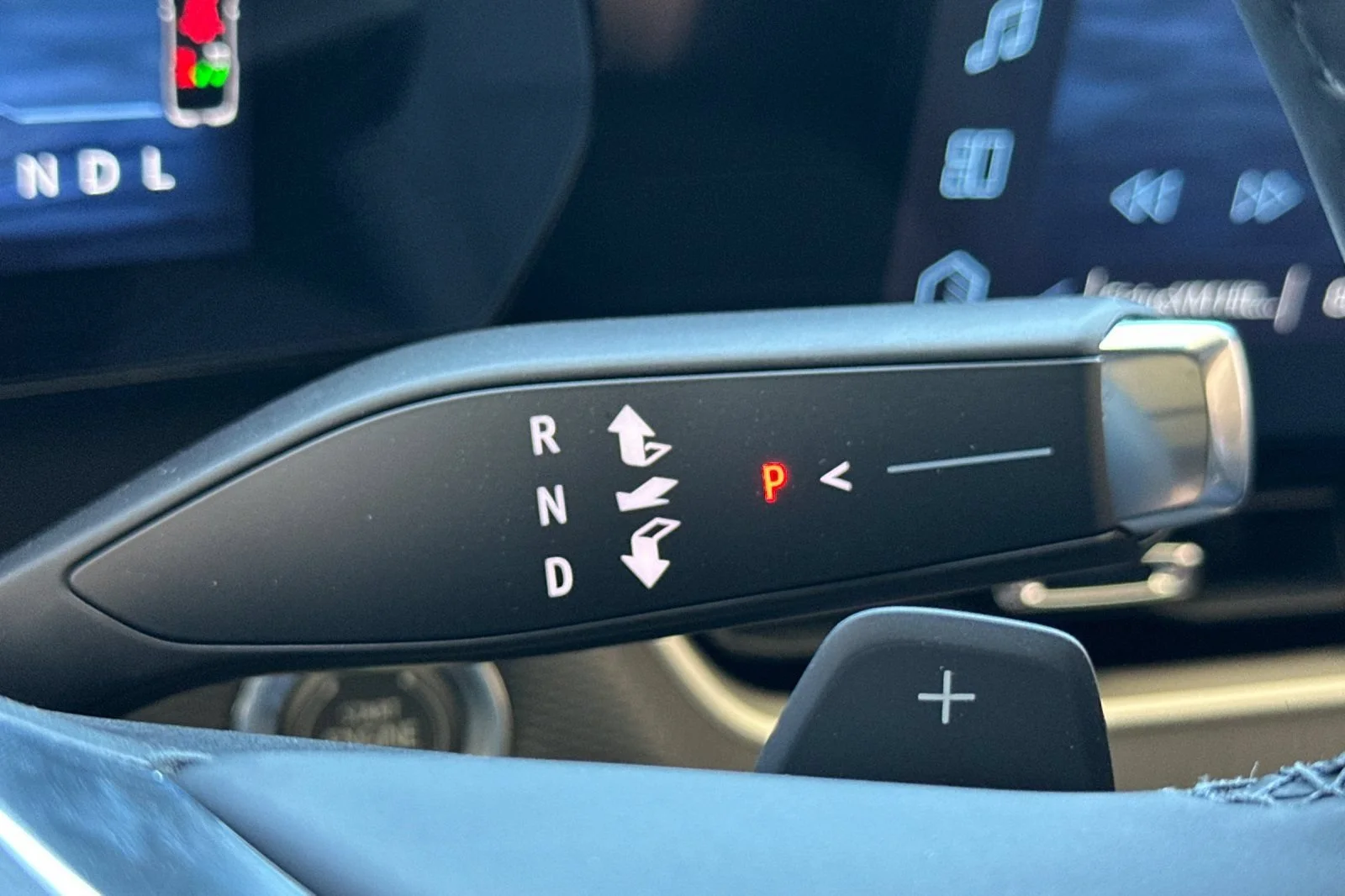 New 2027 Mosaic Black Metallic Chevrolet LT image 22