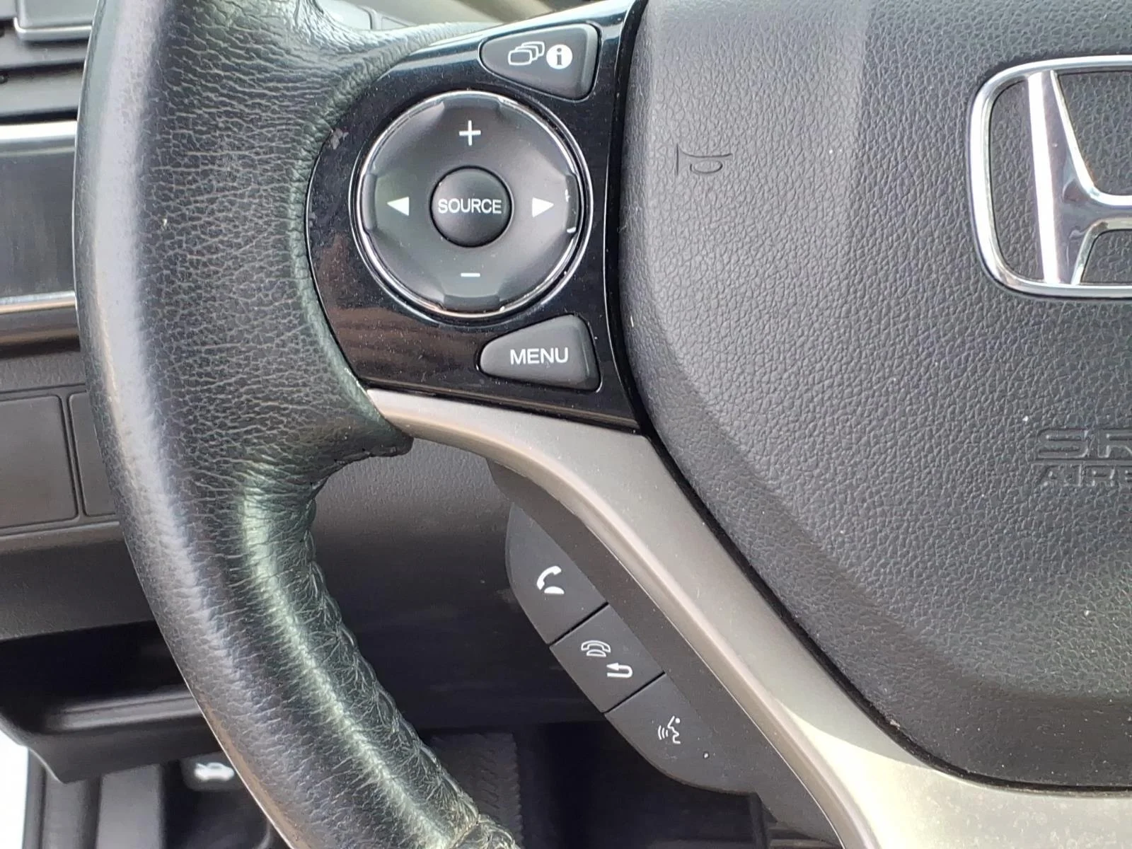 Used 2015 White Orchid Pearl Honda EX-L image 17
