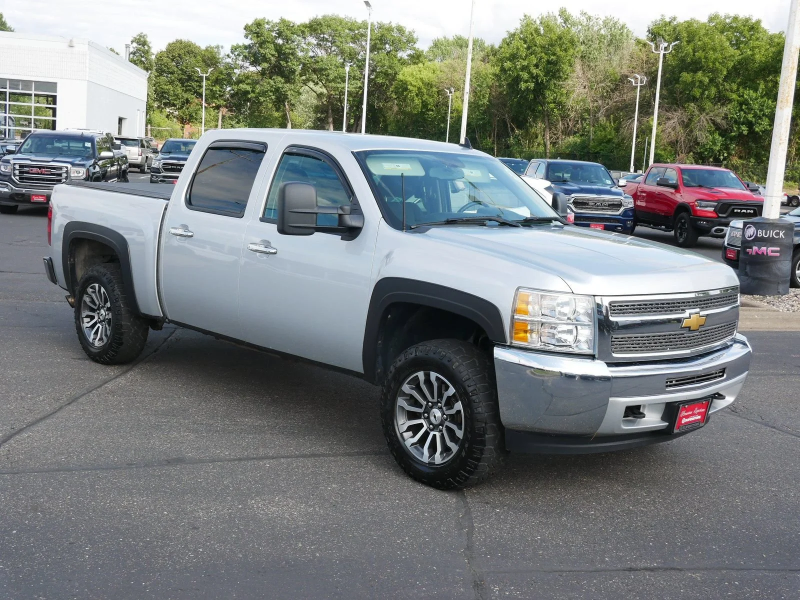 Used 2012 Chevrolet Silverado 1500 LT with VIN 1GCPKSE7XCF150824 for sale in White Bear Lake, Minnesota