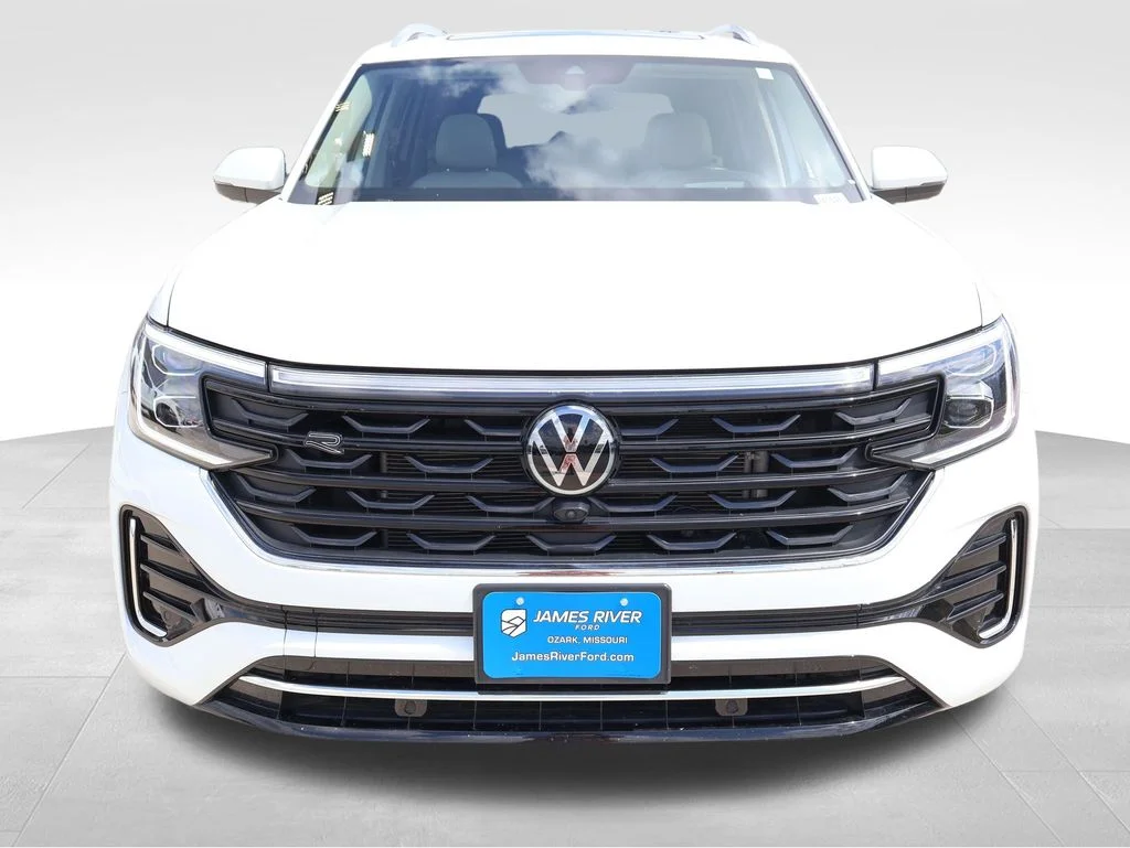 Used 2024  Volkswagen 2.0T SEL Premium R-Line image 7