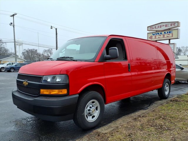2026 Chevrolet Express Cargo WT
