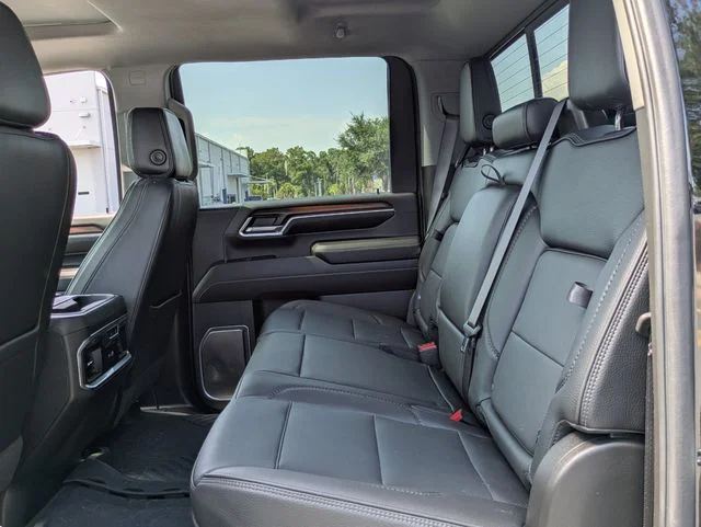 Used 2024 Onyx Black GMC Denali image 10