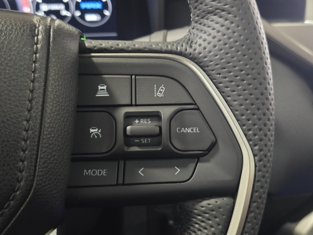 2026 Toyota Tundra Limited - Photo 35