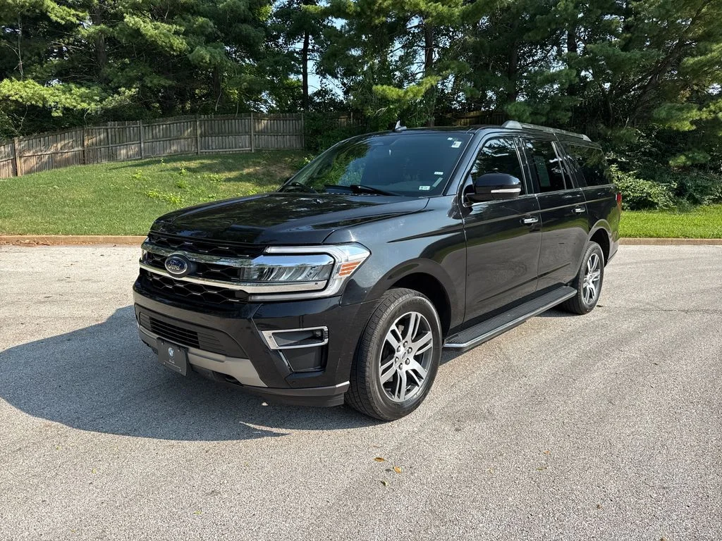 2023 Ford Expedition Max Limited 4WD photo