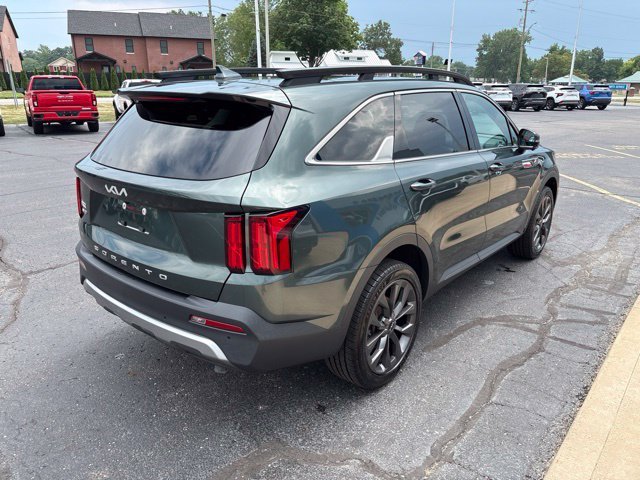 Used 2022 Green Kia X-Line SX Prestige image 7