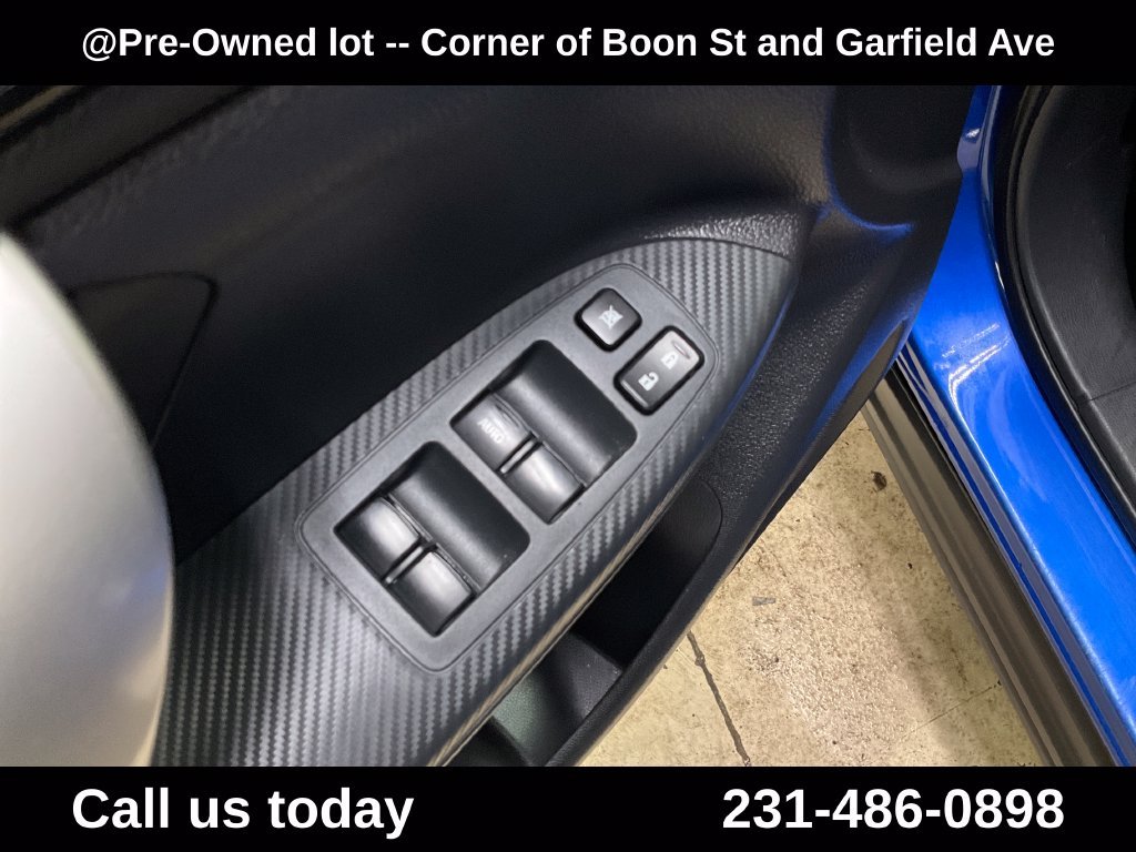 Used 2025 Blue Mitsubishi SE image 15