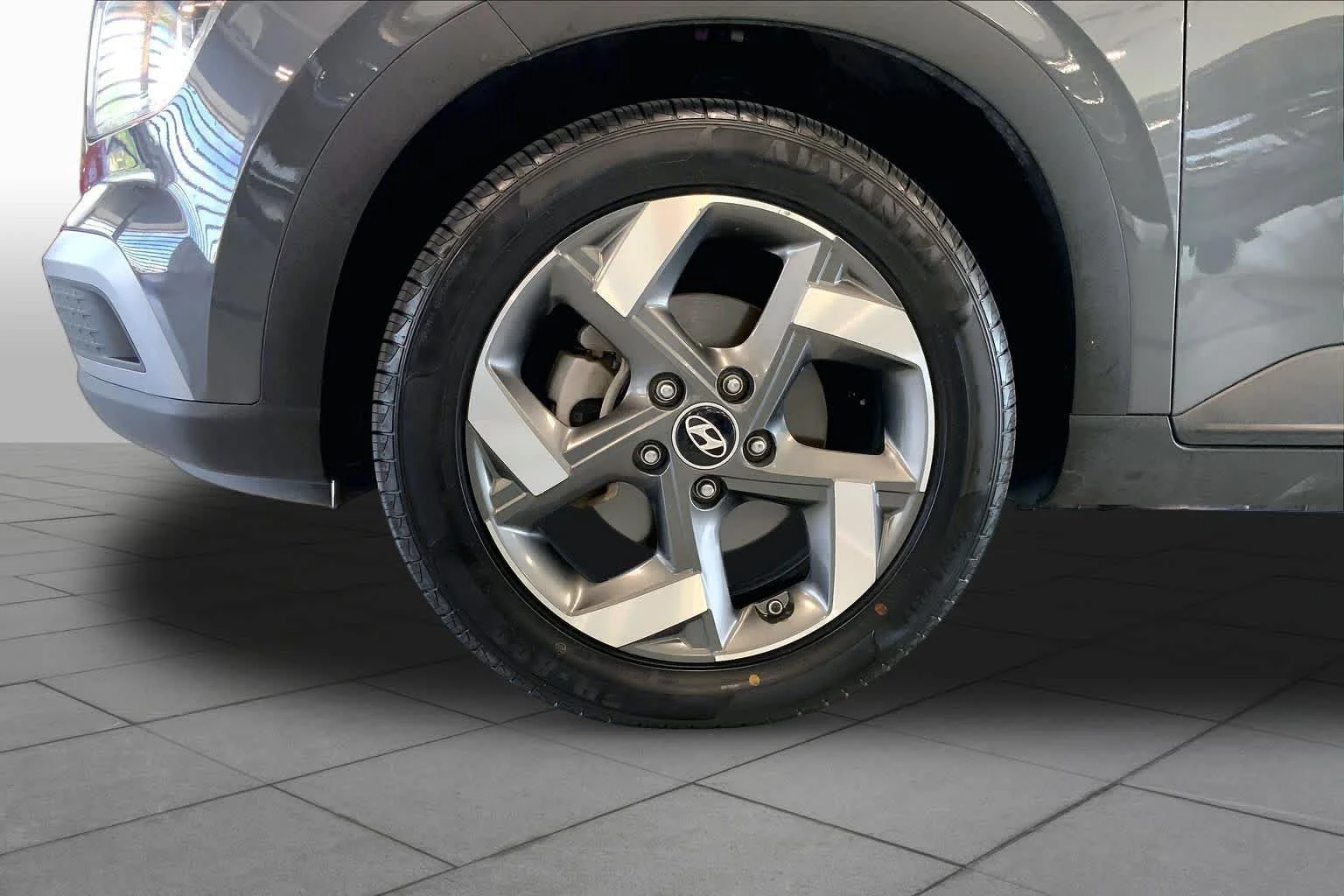 2025 Hyundai Venue SEL - Photo 10
